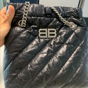 발렌시아가 BB 로고 퀼팅 토트 숄더백