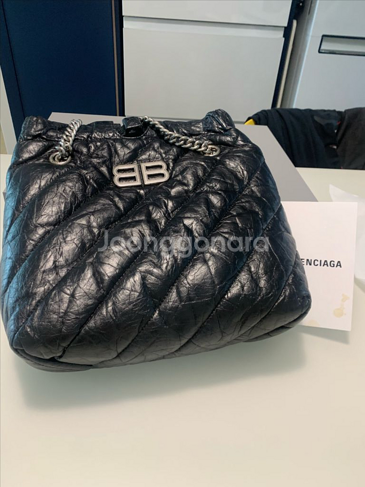 발렌시아가 BB 로고 퀼팅 토트 숄더백--1