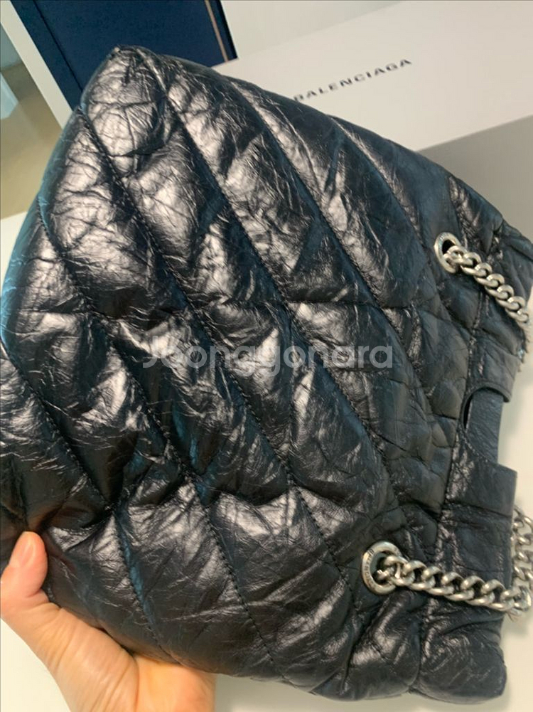 발렌시아가 BB 로고 퀼팅 토트 숄더백--2