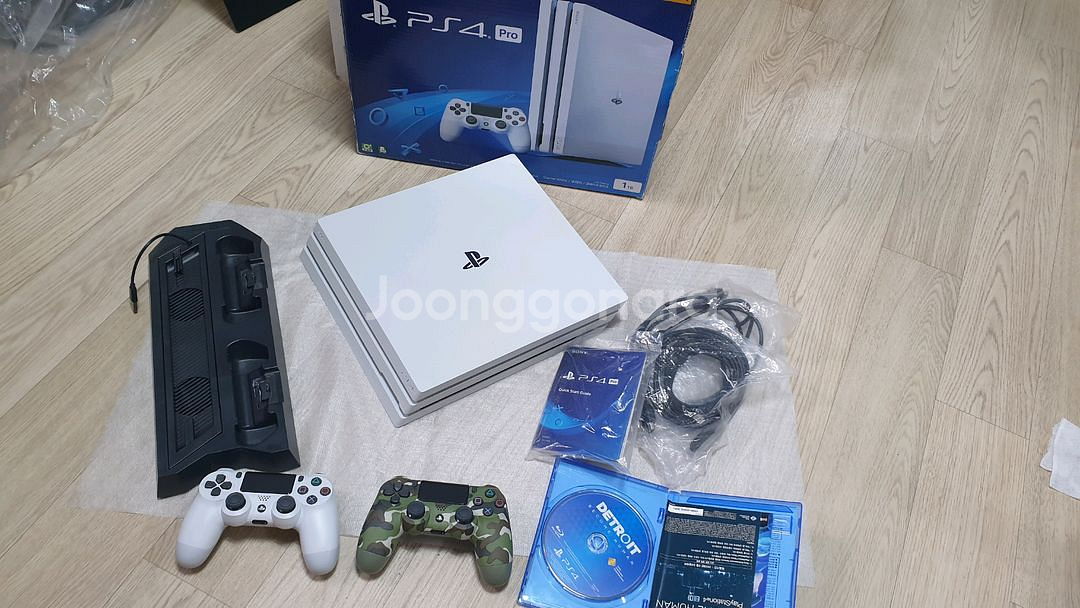 ps4 프로 1테라 7218 화이트 풀박--0