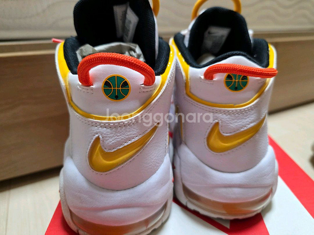 나이키 운동화 2켤레 보고 가세요--3