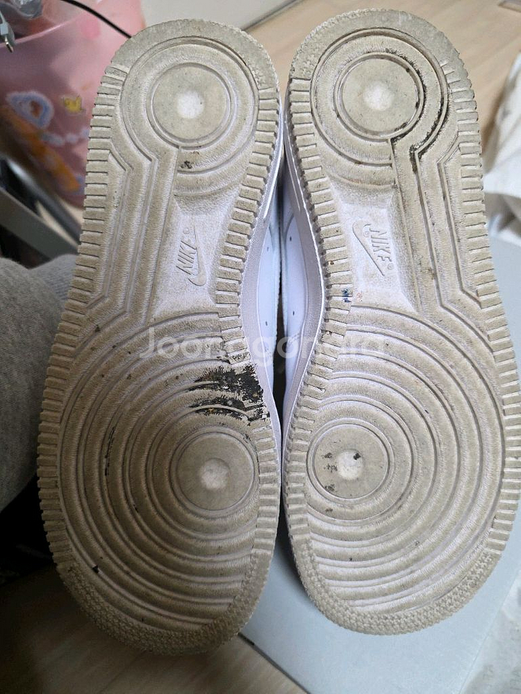 나이키 운동화 2켤레 보고 가세요--7