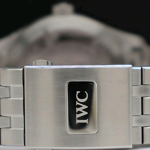 [구매]iwc 마크17 브레이슬릿만 삽니다