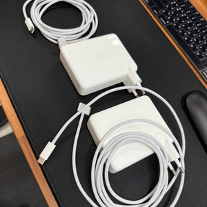 애플 140W USB-C 전원 어댑터