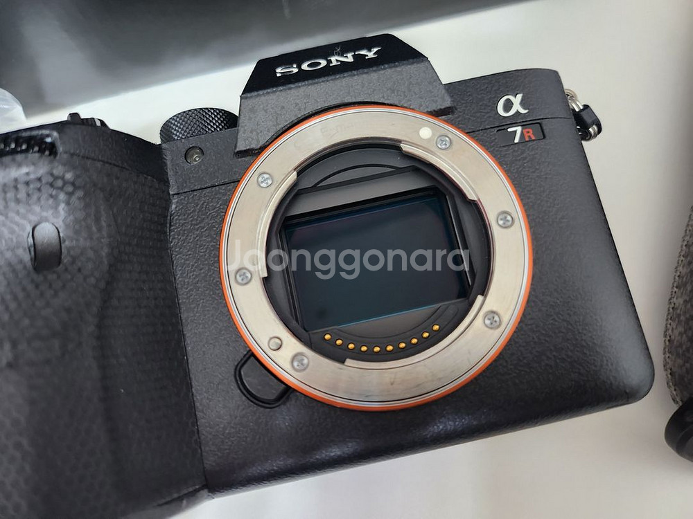 소니 A7R4A (ILCE7RM4A) 카메라 팝니다--9