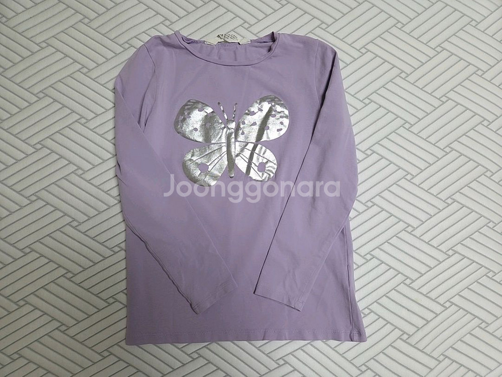 H&M 여아 라벤더 나비 긴팔 티셔츠 6-8y--1
