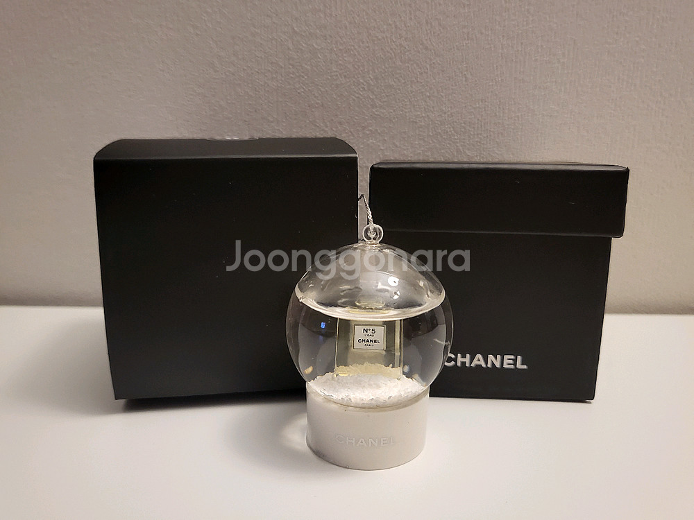정품) 샤넬 미니 스노우볼 (코스메틱)--0