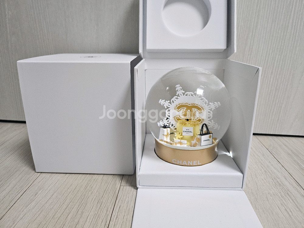 정품) 샤넬 2024 스노우볼 (코스메틱)--4