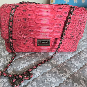 리얼뱀피가죽체인백 핑크