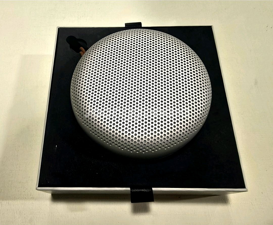 [가격인하] 뱅앤올룹슨 베오플레이 A1 블루투스 스피커--1