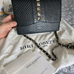 리키 로제타 블랙체인백