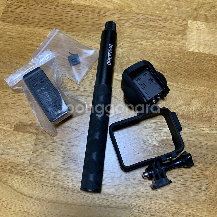 Insta360 ONE R 360 액션캠 (렌즈 새것)--6