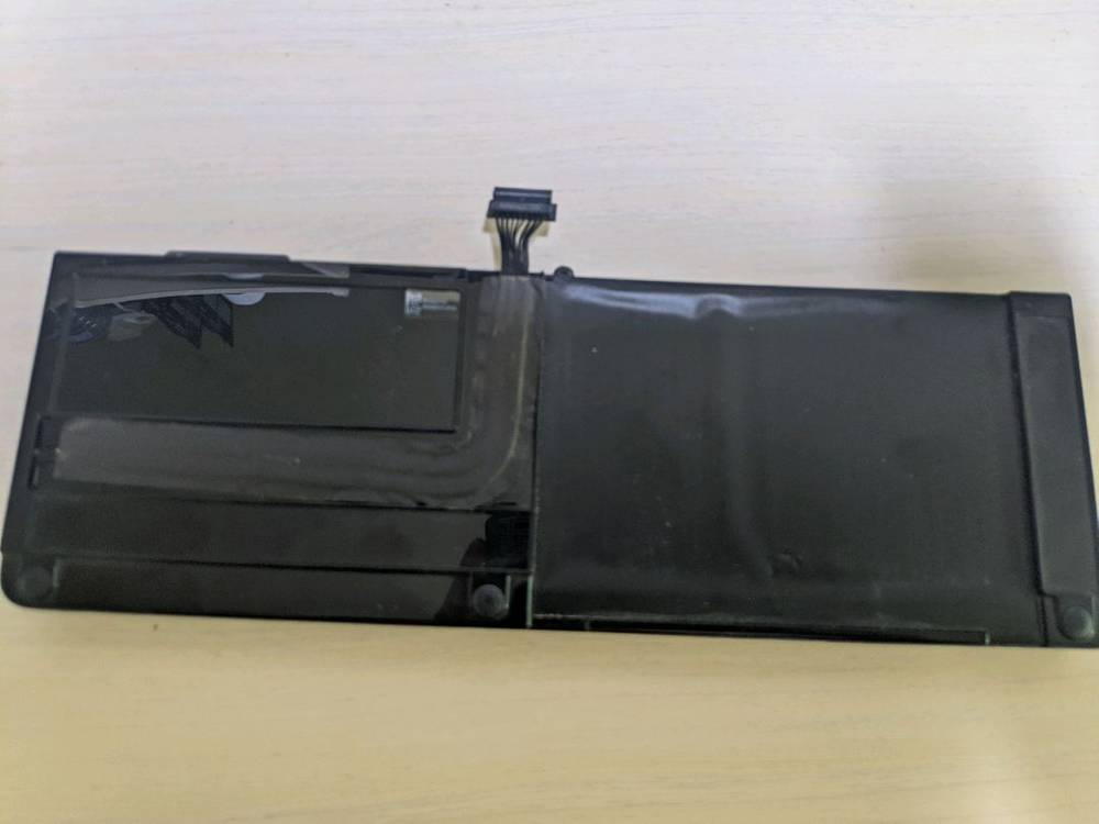 맥북 프로 A1286 2011-2012년형 정품 배터리--1