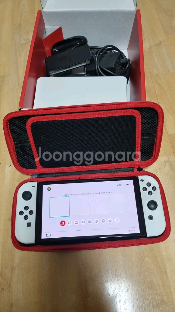 닌텐도 스위치 OLED 화이트 판매합니다.--1