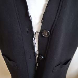 넘버프오젝트 커팅 디테일 니트 베스트 s