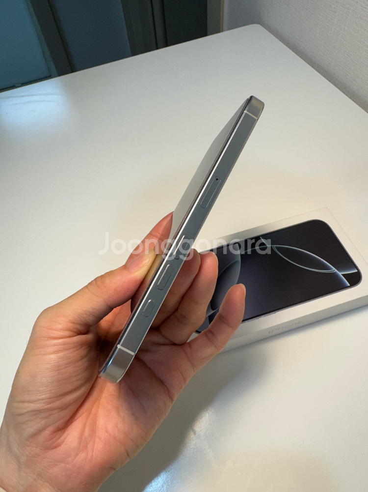 아이폰16프로 화이트 256gb--3