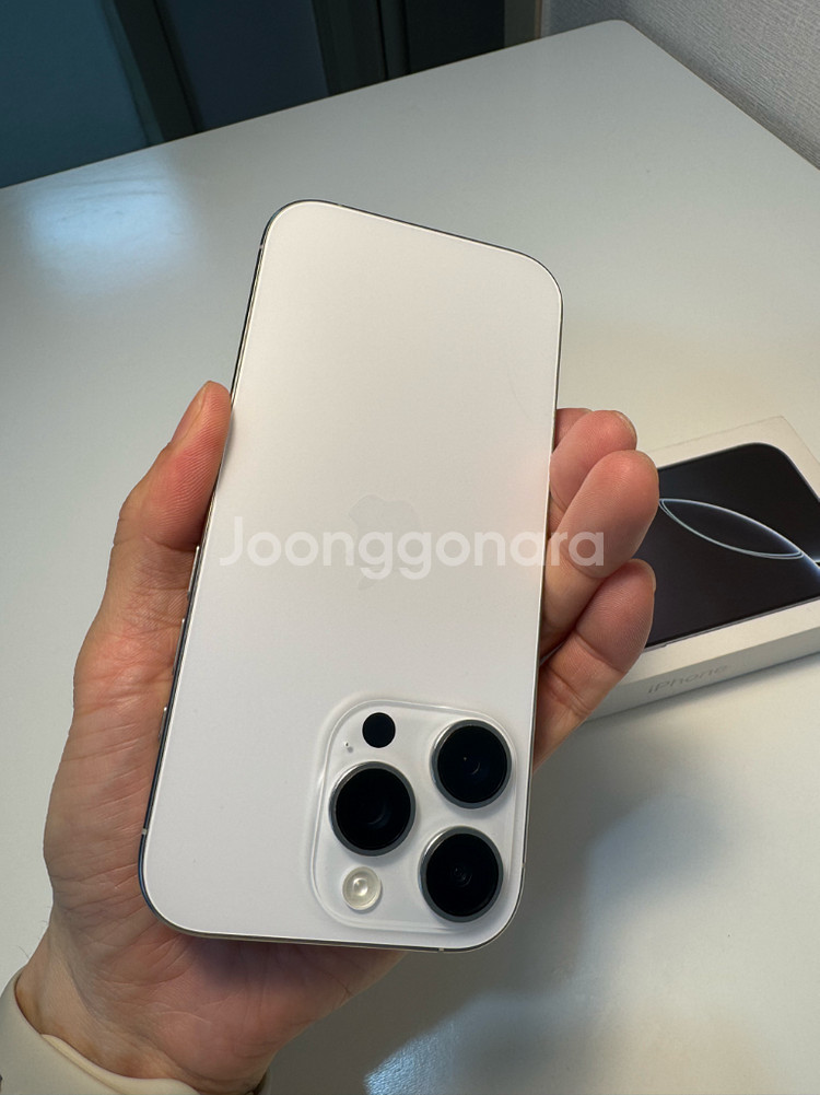 아이폰16프로 화이트 256gb--1