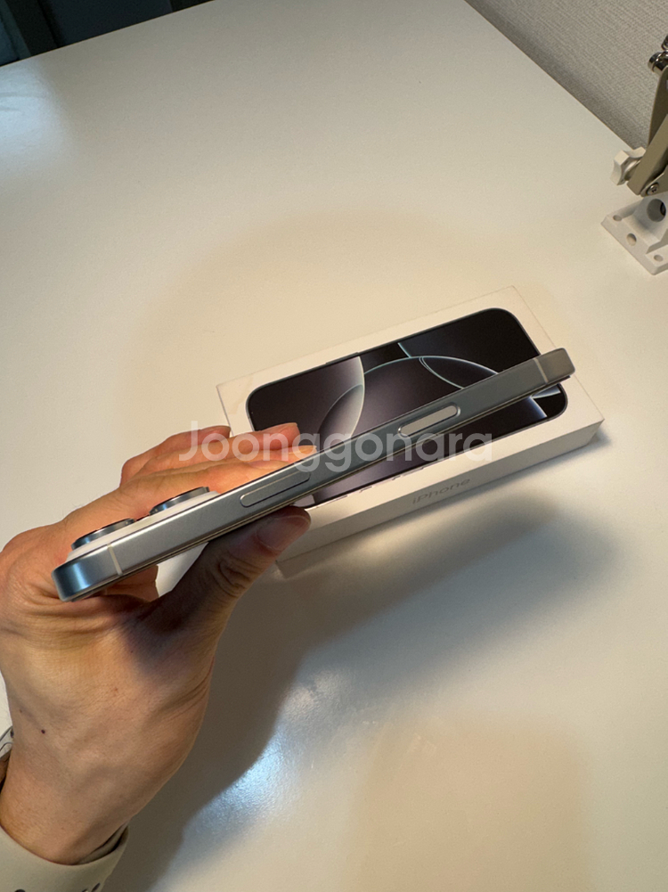 아이폰16프로 화이트 256gb--5