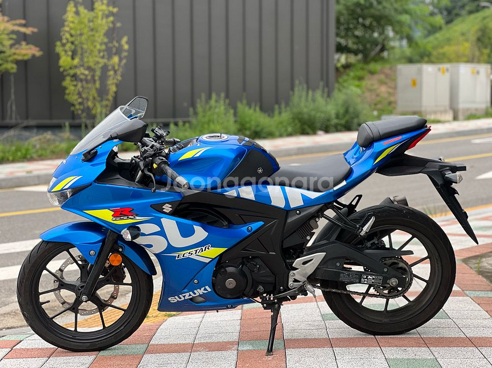 스즈키 Gsx-r125--1