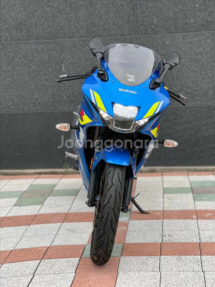 스즈키 Gsx-r125--7