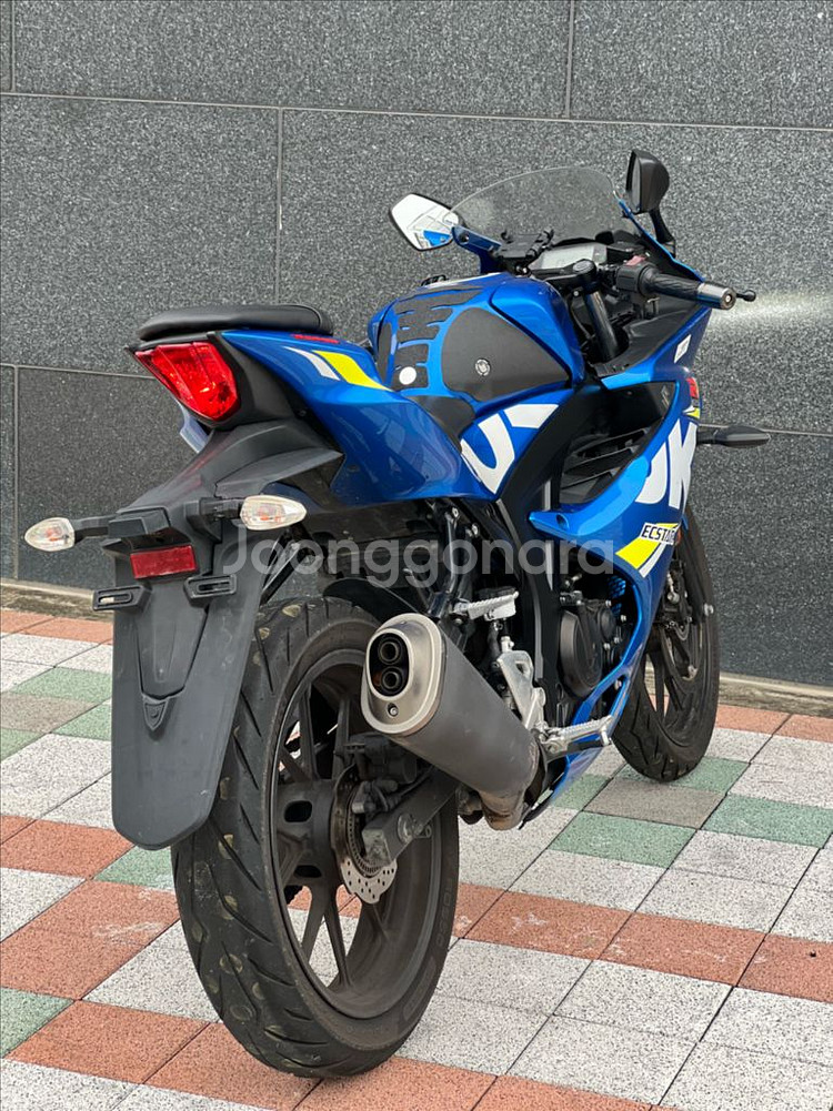 스즈키 Gsx-r125--4