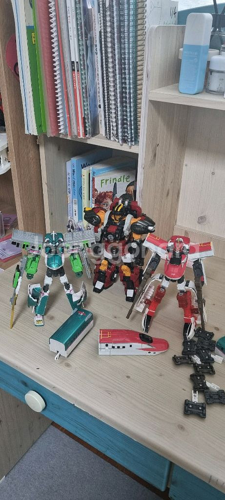 신카리온, 바이클론즈 장난감--0