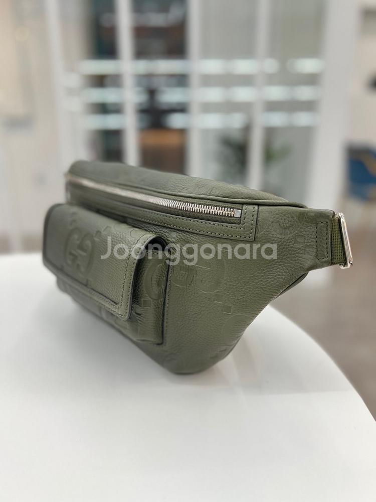 [중고명품 럭스올 울산점]구찌 점보 GG 엠보스 벨트백--1