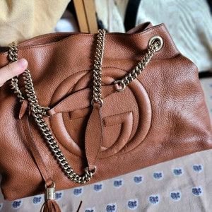 (정품)구찌소호태슬가방입니다