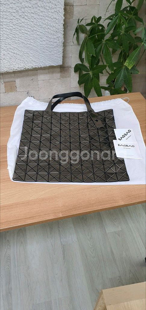 바오바오백 토트백 플래티넘 건메탈 정품S급(한글텍)샤넬--1