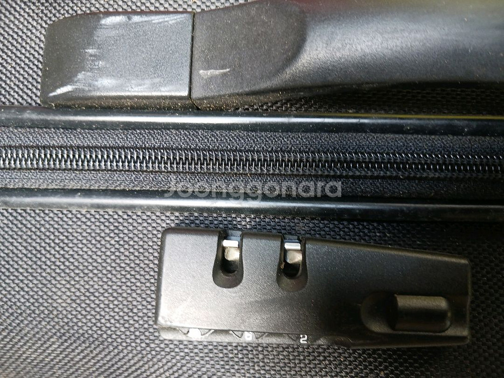 샘소나이트 기내용 21인치 4바퀴 캐리어--1