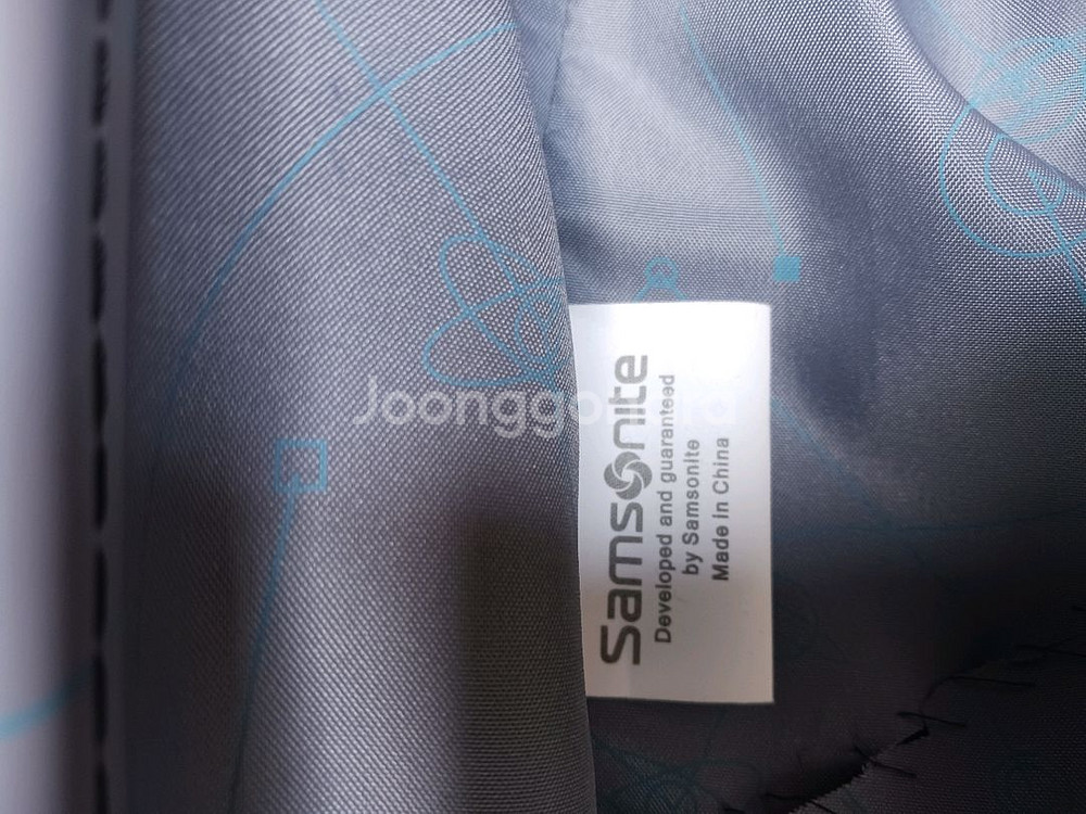 샘소나이트 기내용 21인치 4바퀴 캐리어--4