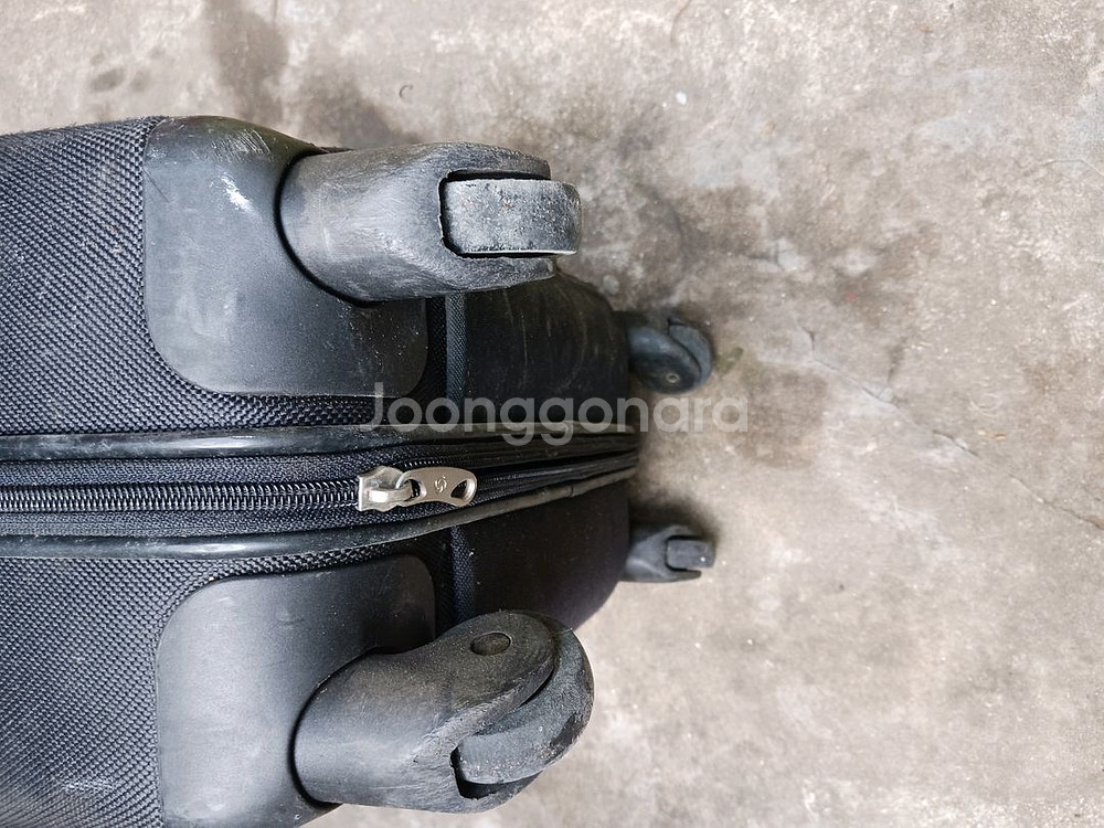 샘소나이트 기내용 21인치 4바퀴 캐리어--2