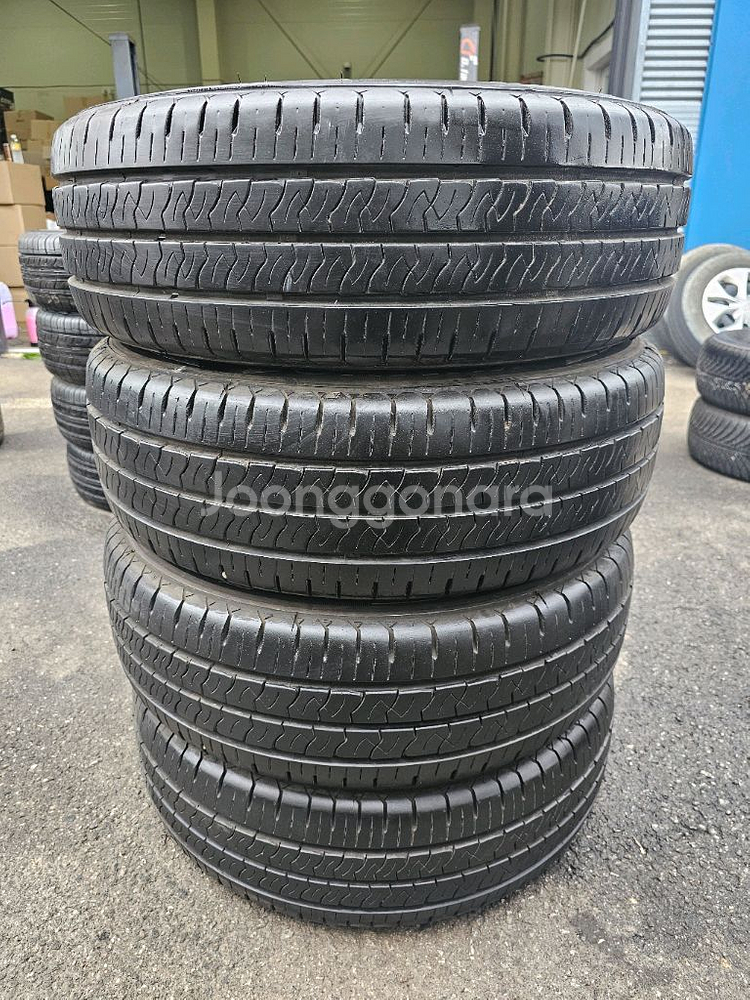 215 70 15 봉고3 타이어--0