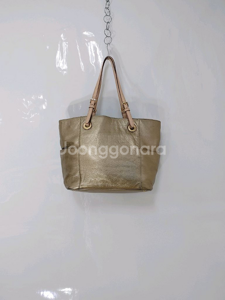 MICHAEL KORS 마이클 코어스 천연소가죽 골드--2
