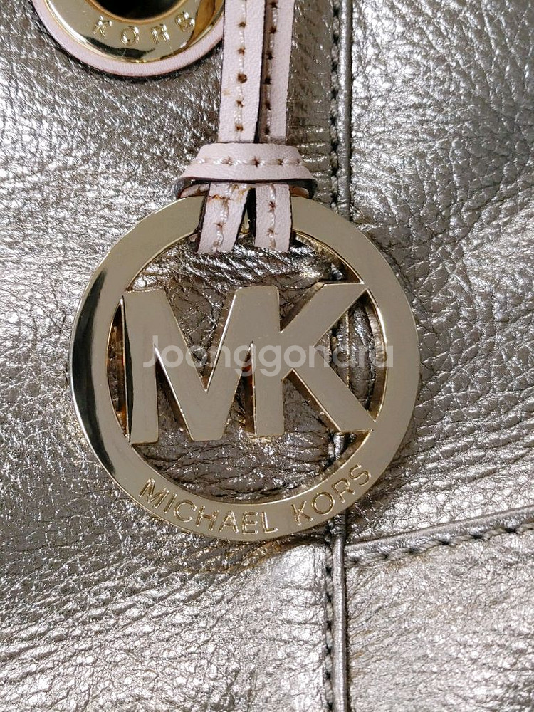 MICHAEL KORS 마이클 코어스 천연소가죽 골드--4