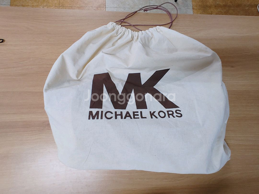 MICHAEL KORS 마이클 코어스 천연소가죽 골드--9