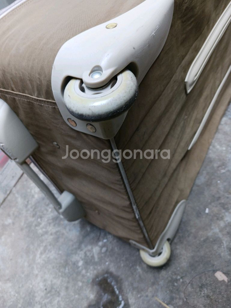 제시카 심슨 경량형 수화물용 29인치 대형 캐리어--2