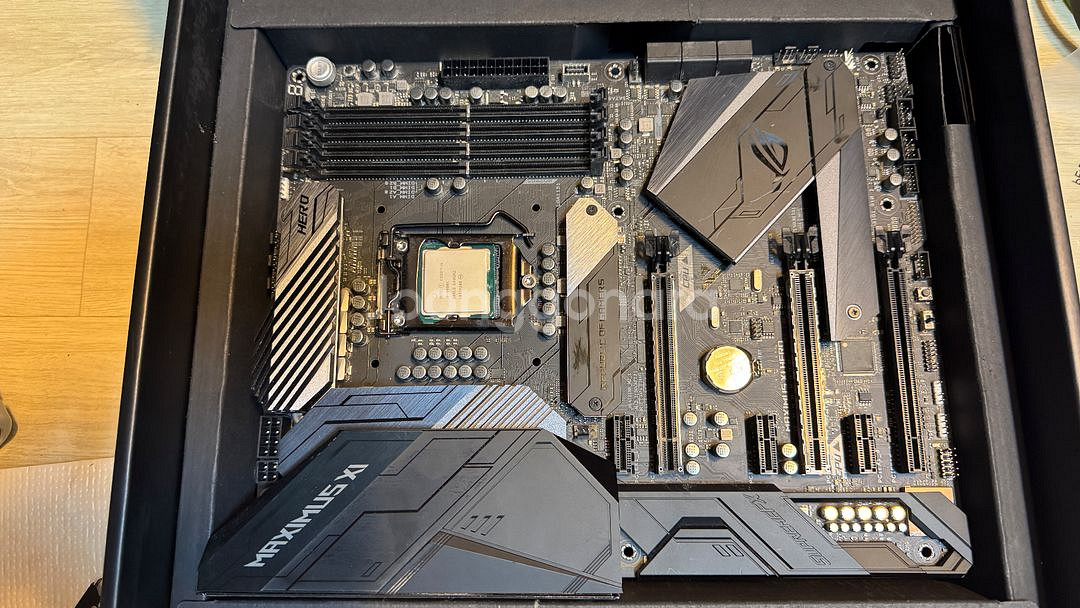 9900k + 막시무스 xi hero , 램 ssd 팜--1