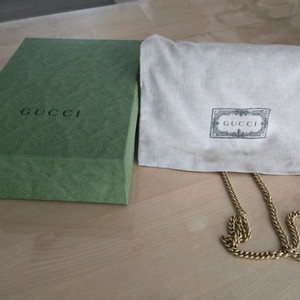 구찌 마몽 마틀라쎄 슈퍼미니