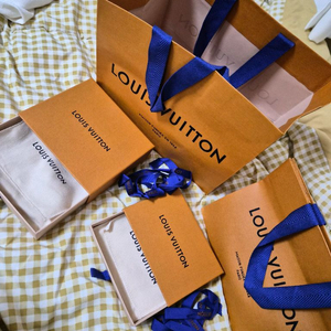 루이비통 쇼핑백+더스트백+리본+박스