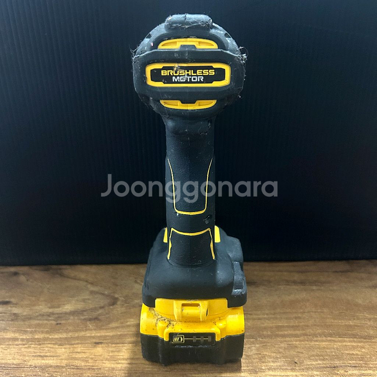 디월트 충전임팩 드라이버 DCF845 배터리포함--1
