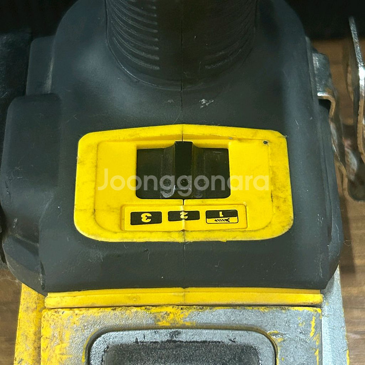 디월트 충전임팩 드라이버 DCF850 배터리포함--6