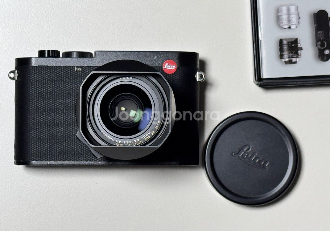 라이카 Leica Q3 카메라 풀박스 판매합니다--1