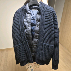 스톤아일랜드 니트패딩