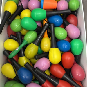 마라카스류 개당 500원 107개있어요