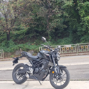 혼다 cb 125r 24년식/4천키로수/초신차급/급매