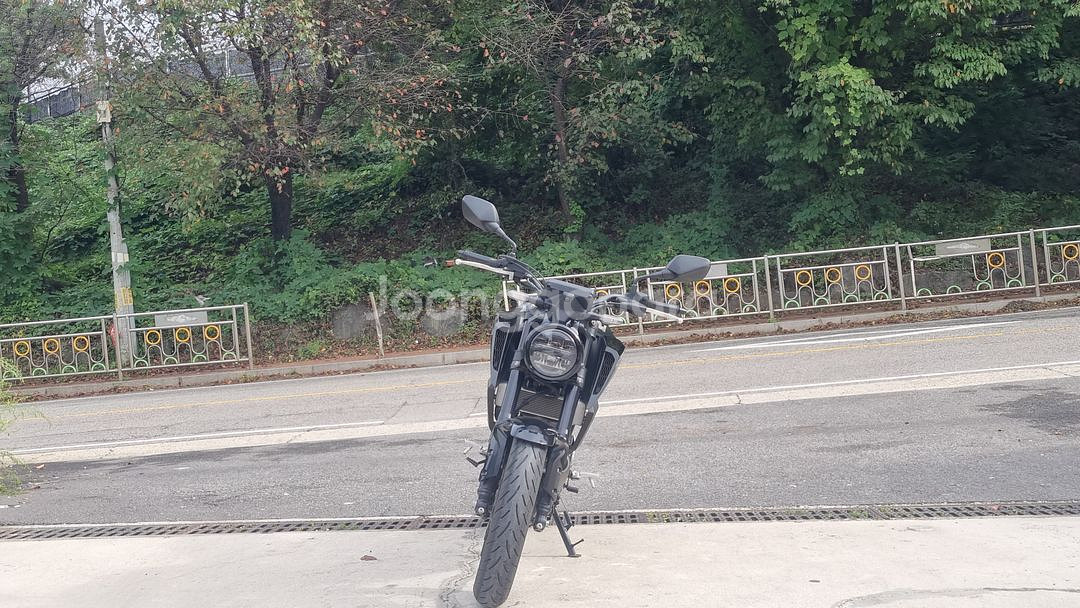 혼다 cb 125r 24년식/4천키로수/초신차급/급매--1