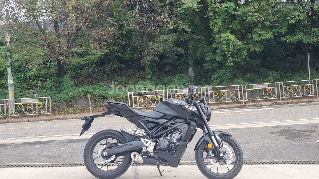 혼다 cb 125r 24년식/4천키로수/초신차급/급매--7