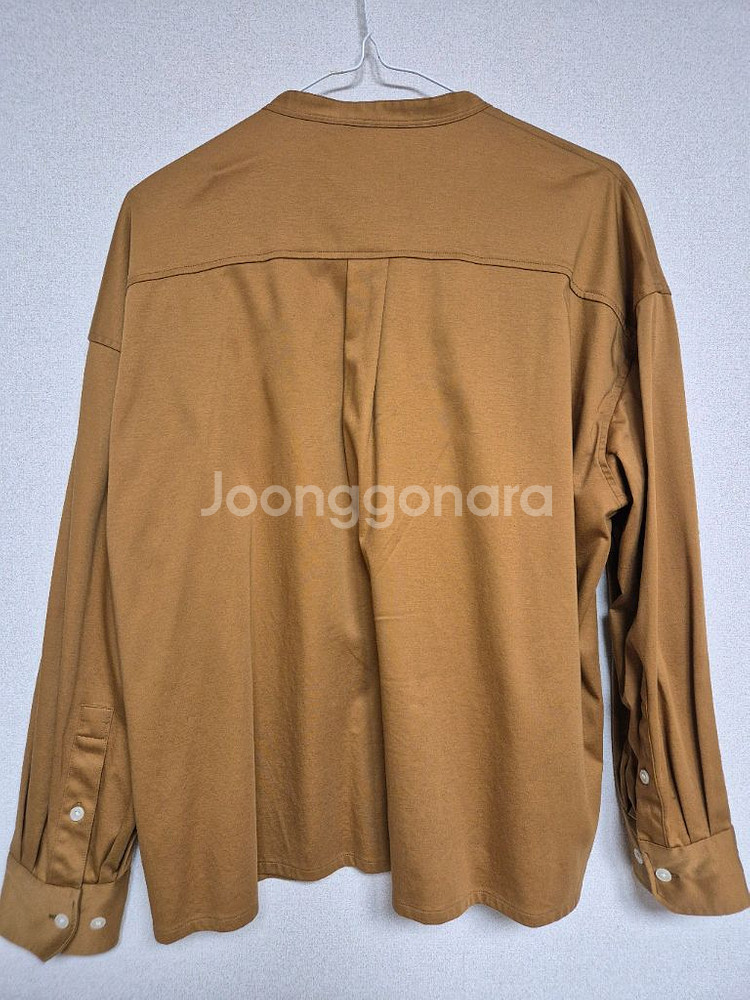 유니클로 셔츠 2벌--1