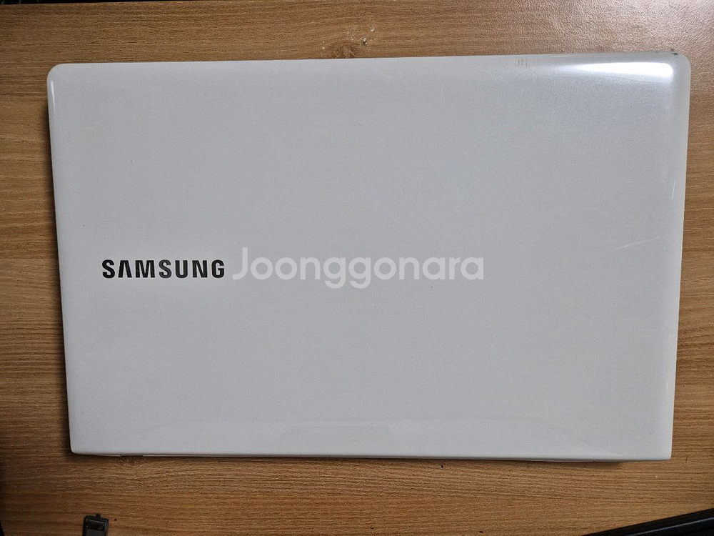 삼성 NT270E5J i3 화이트 노트북--6